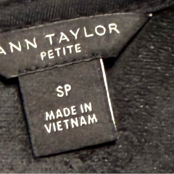 Ann Taylor Petite Faux Leather Sleeveless Top Black SP - Picture 3 of 4